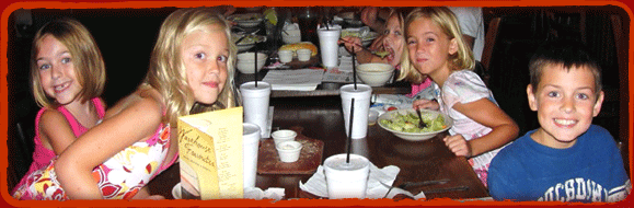 At Spaghetti Warehouse, kids are always welcome. We offer a kids menu filled with all their favorite items. Bring the whole family and enjoy a great meal with lots of fun.